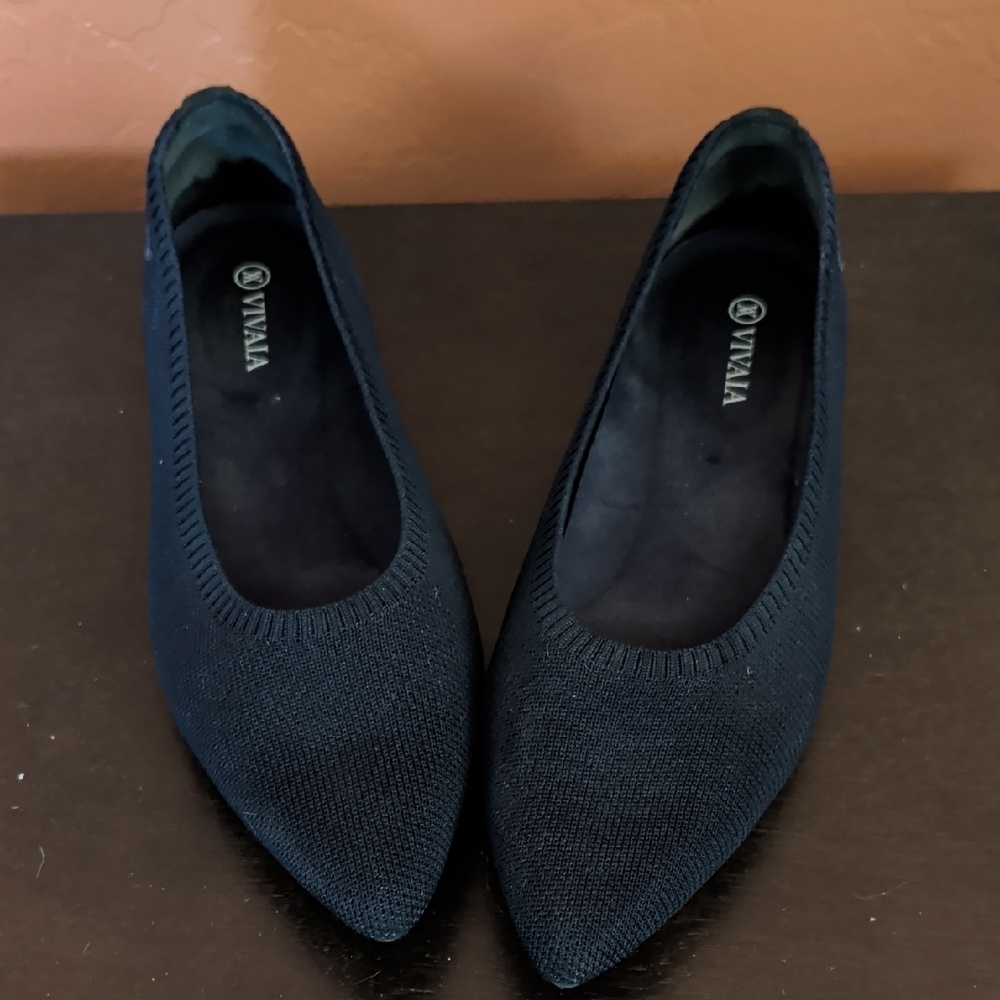 Vivaia Aria Navy Pointed Toe Ballet Flat Size 39.5/8.5 knit rubber outsole - Picture 7 of 7